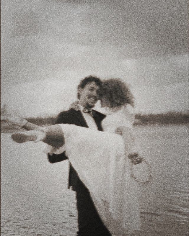 A wedding photo in the Super 8 film look